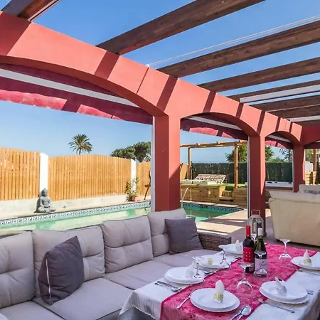 Villa Adora *
